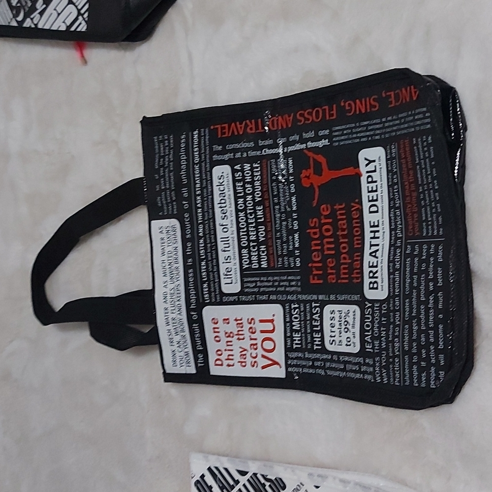 Three Lululemon bags in excellent condition - Picture 3 of 6